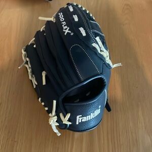 Pro flex baseball glove